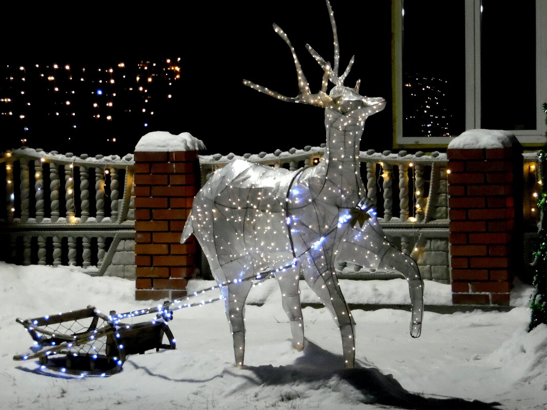 Праздничный олень. - nadyasilyuk Вознюк