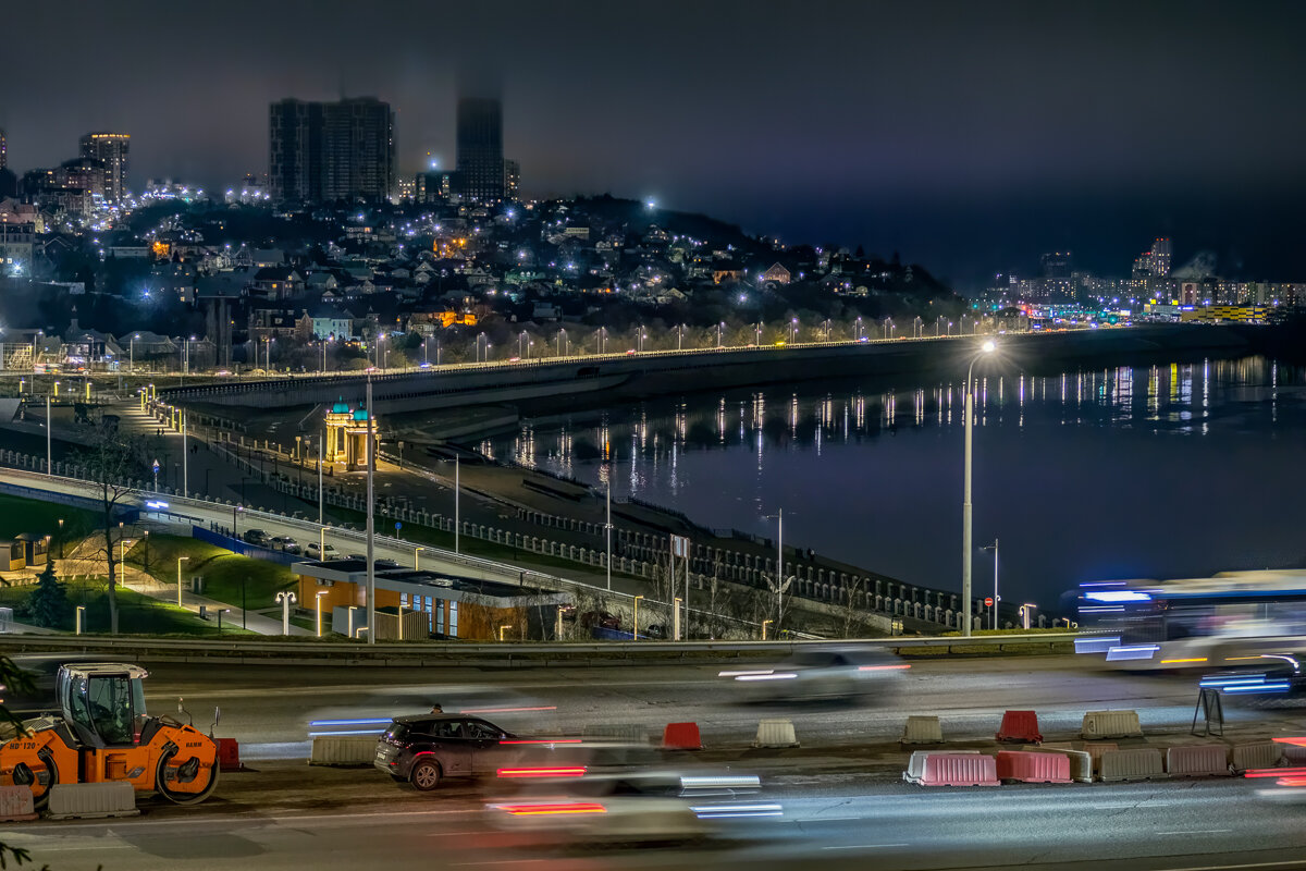 Огни молчат, огни спешат... - Сергей Шатохин 