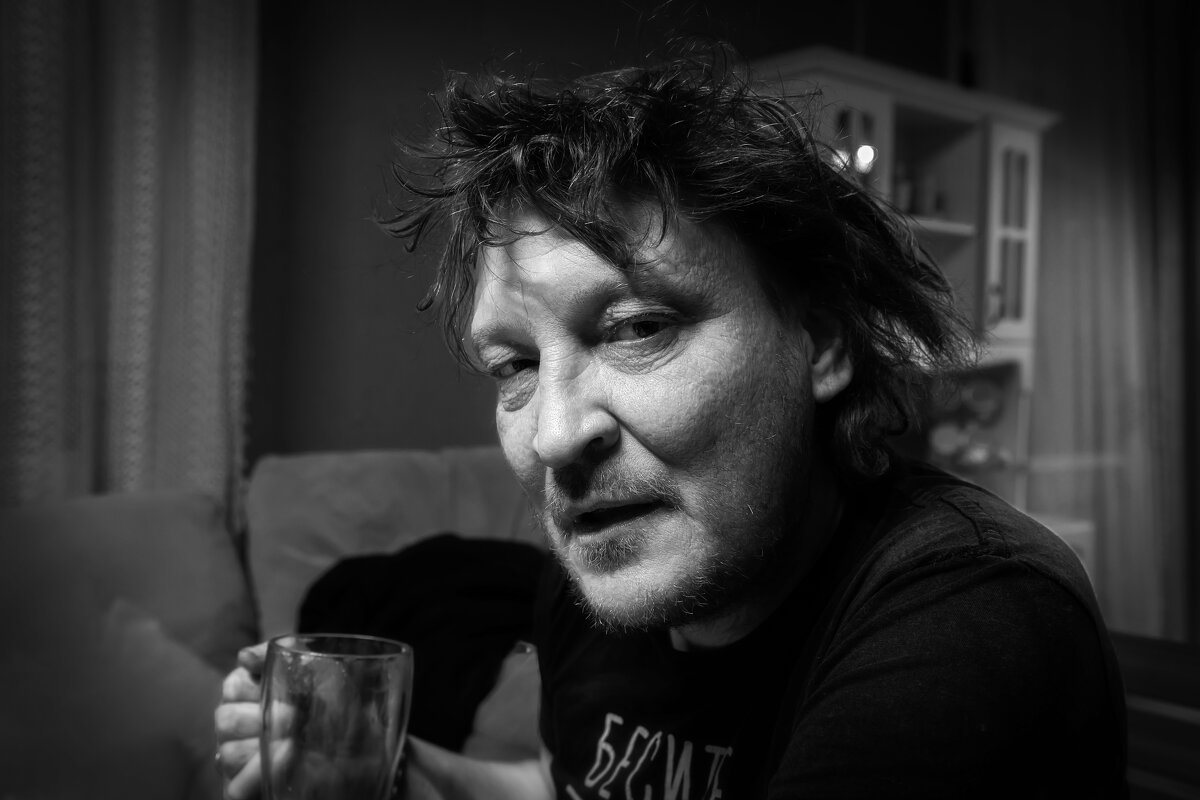 ****** - Вячеслав Овчинников