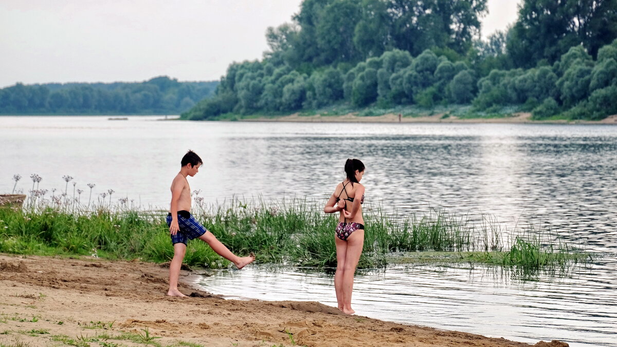 Сценка на берегу - Валерий Судачок