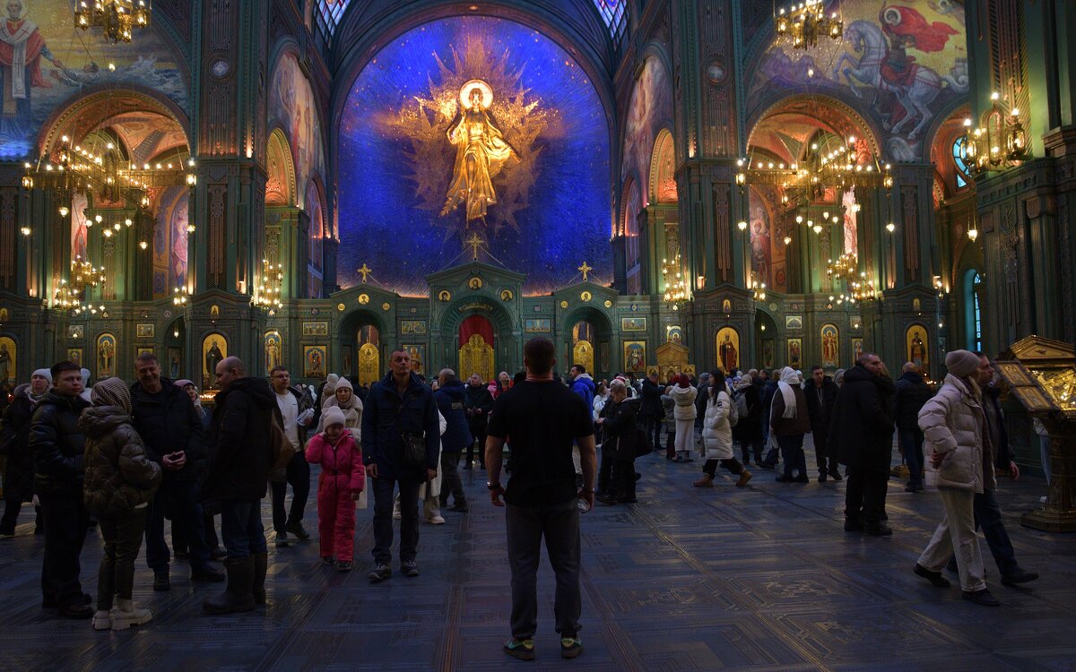 В главном храме ВС России - Иван Генералов