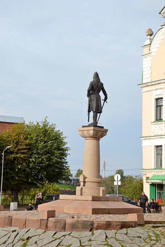 ВЫБОРГ. - Виктор Осипчук