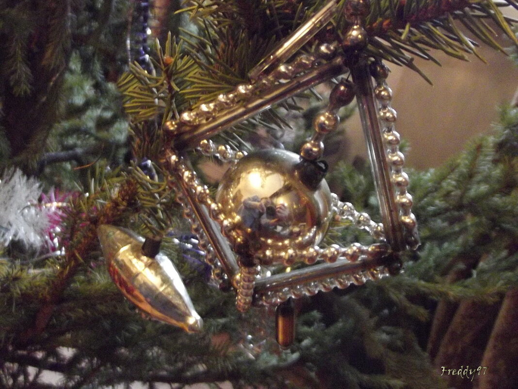 Вспоминая ёлку детства... - Freddy 97