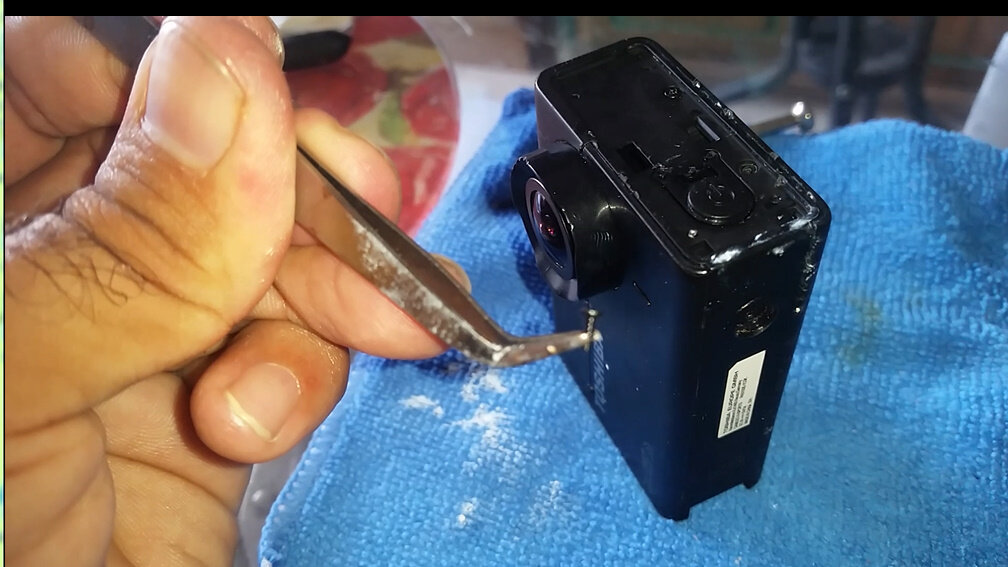 115 (38) - CLOSE WAYS ALL