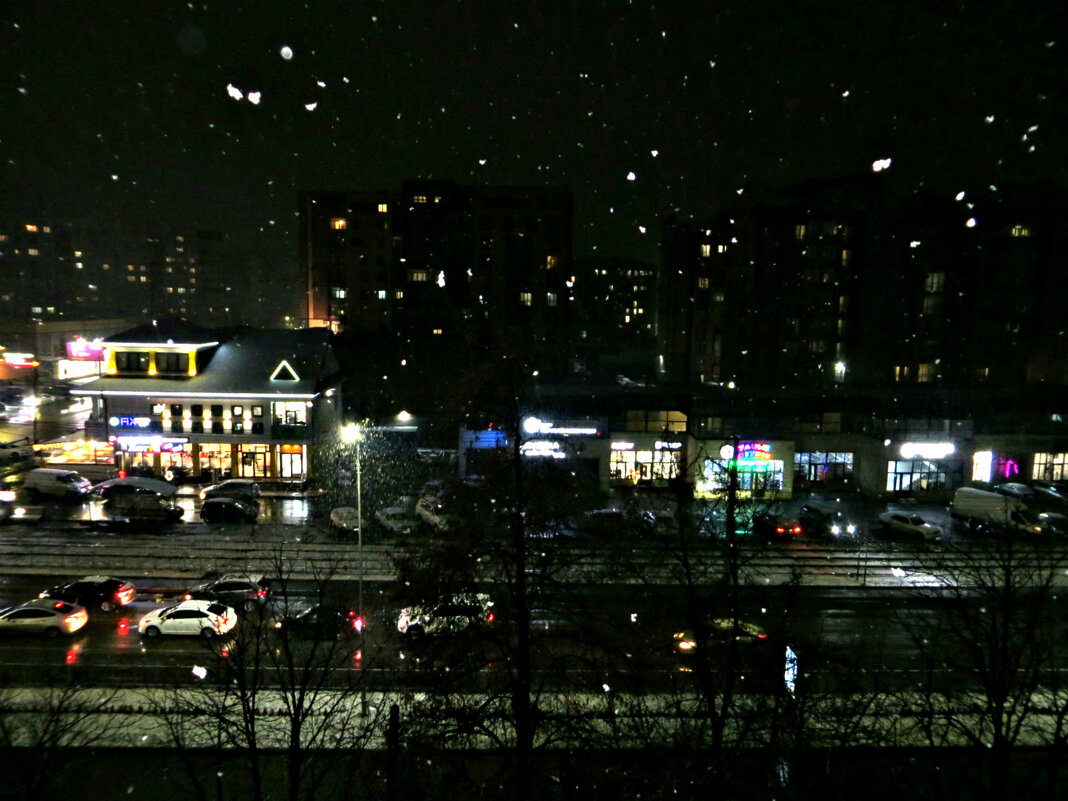 А снег идёт, а снег идёт... - Татьяна Львова