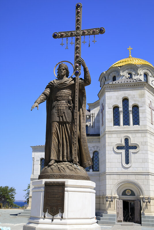 "Теперь понял я истинного Бога" - Леонид 