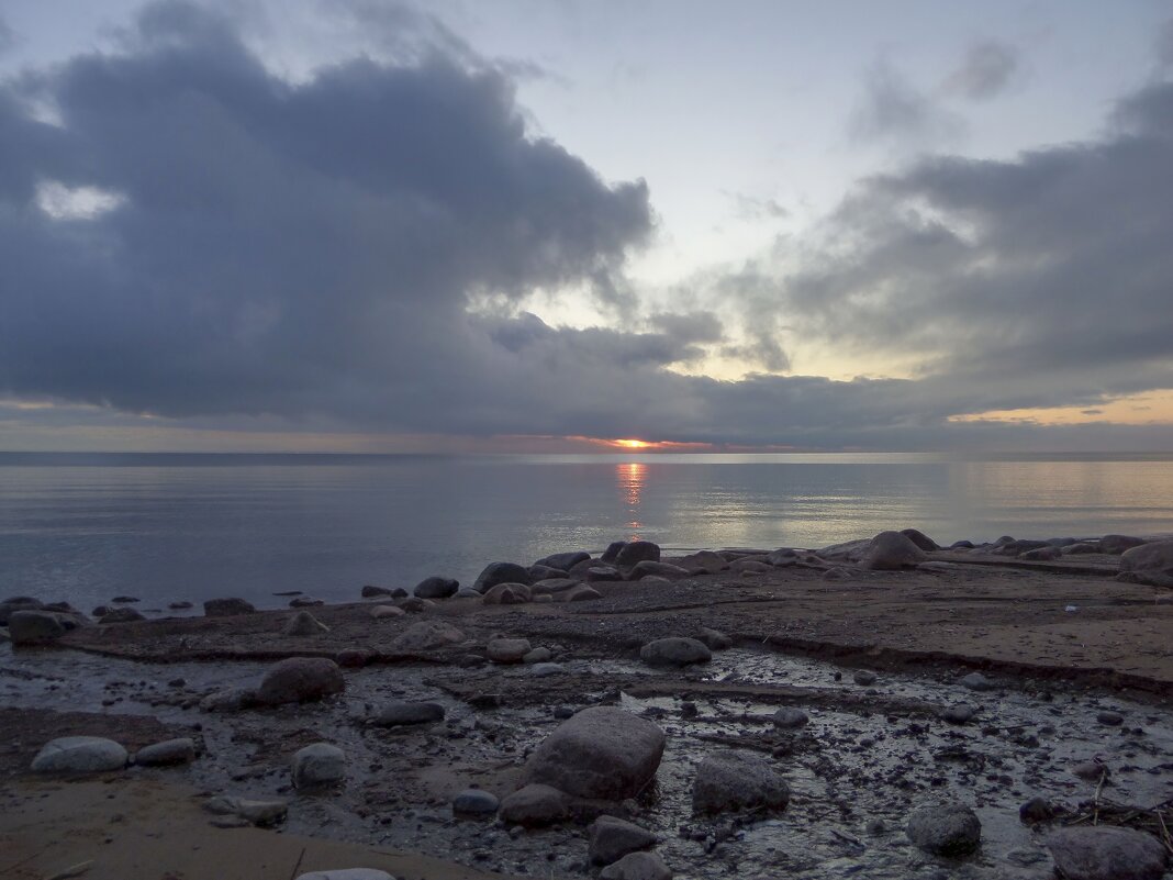 Вечер на море............ - Юрий Цыплятников