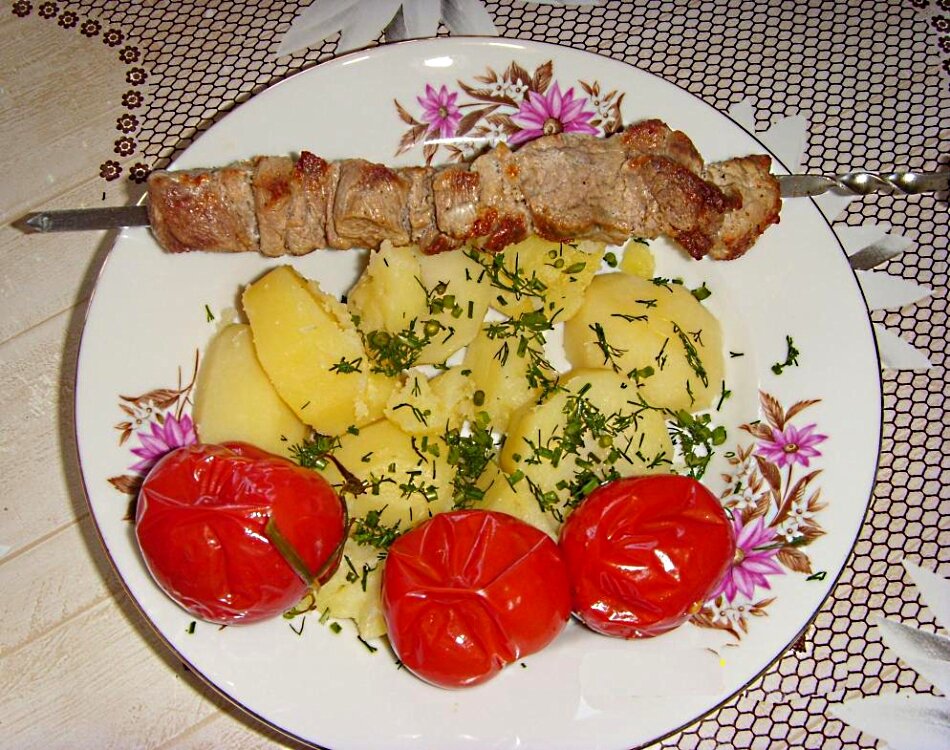 Просто   шашлык  и  картошечка... - Галина Кузьмина