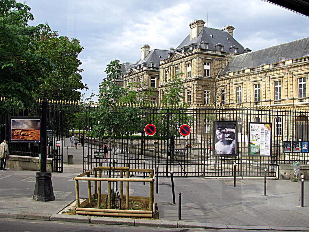 Париж на автобусе. - Владимир Драгунский