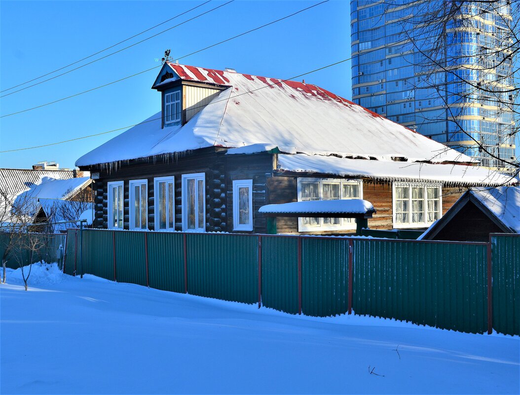 Чебоксары. Дом по ул. Ярославского 59. - Пётр Чернега Чебоксары. Дом по ул. Ярославского 59. - Пётр Чернега