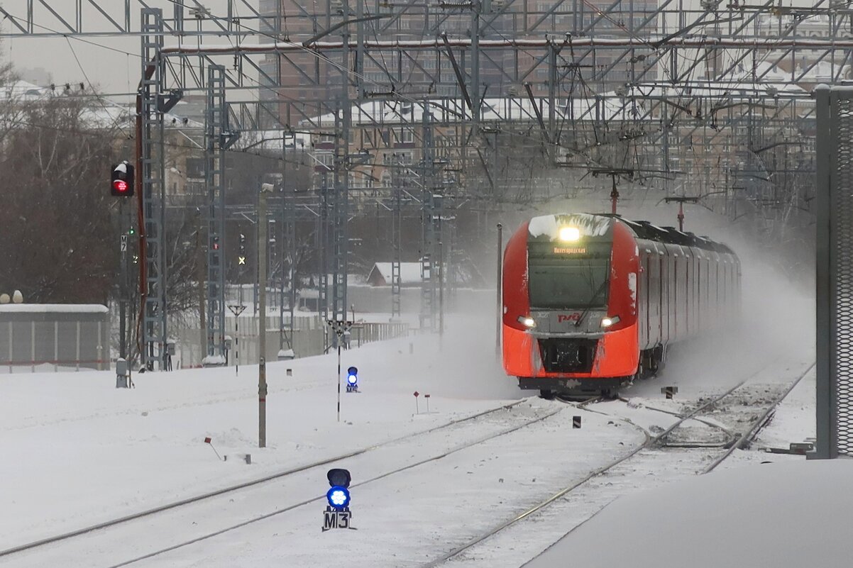 Поезд зимой - Дмитрий И_