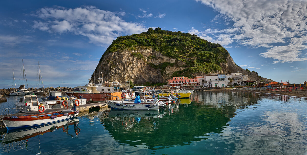 Porto di Sant’Angelo - Dmitriy Dikikh