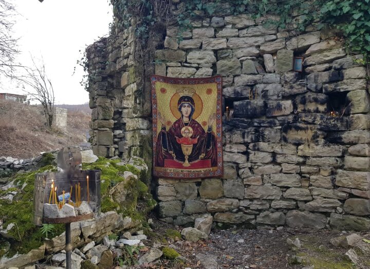 РАЗВАЛИНЫ ХРАМА  Х-ХII века - Tata Wolf