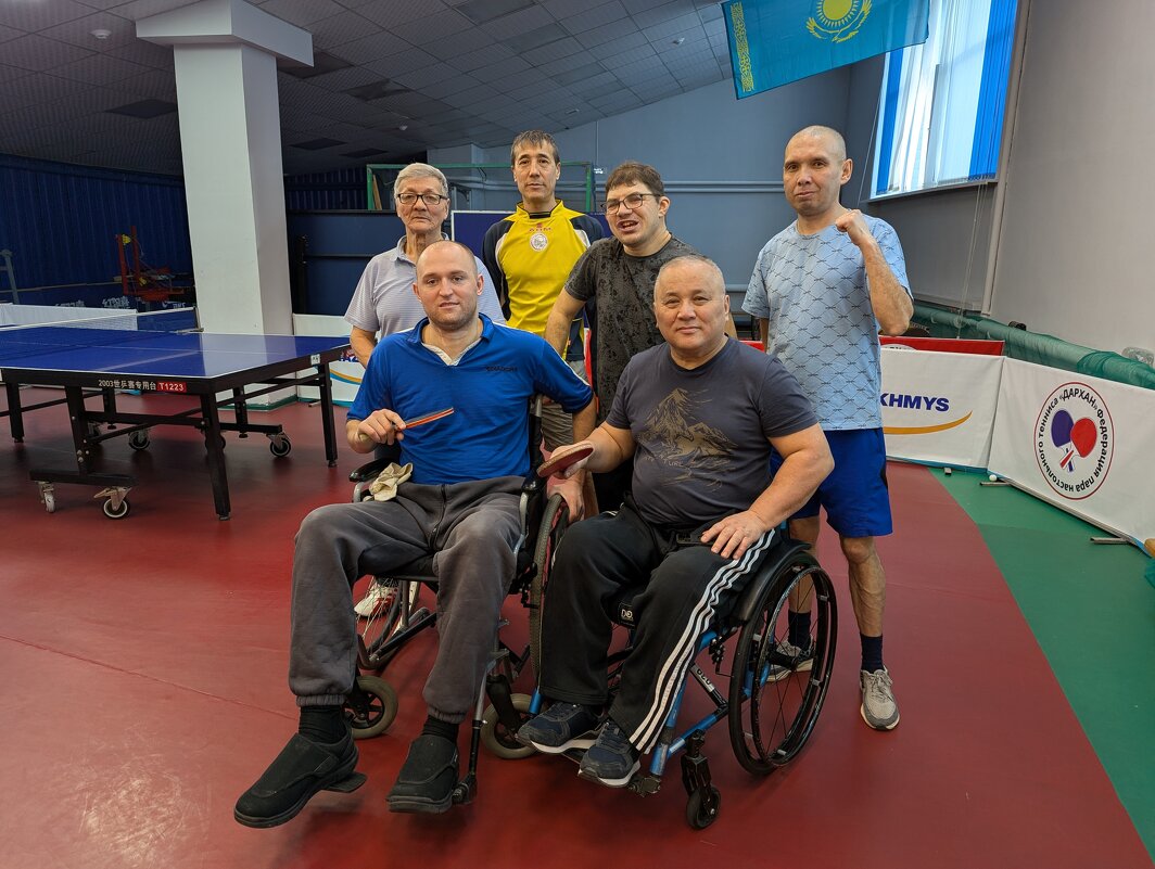 Друзья - Андрей Хлопонин Друзья - Андрей Хлопонин