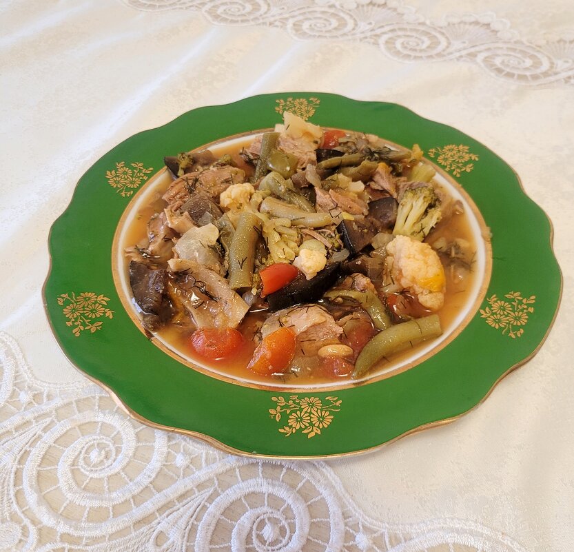 Мясное рагу с овощами - Галина Нестратова