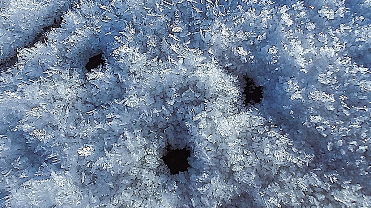 Сверкают, сияют кристаллы хрусталя, искрятся - Hope Сверкают, сияют кристаллы хрусталя, искрятся - Hope