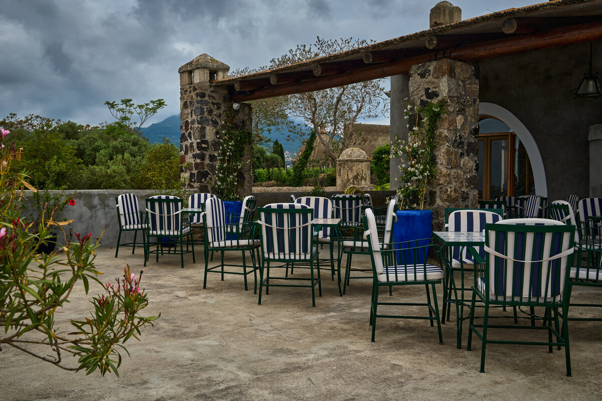 Дождь всех распугал... - Dmitriy Dikikh