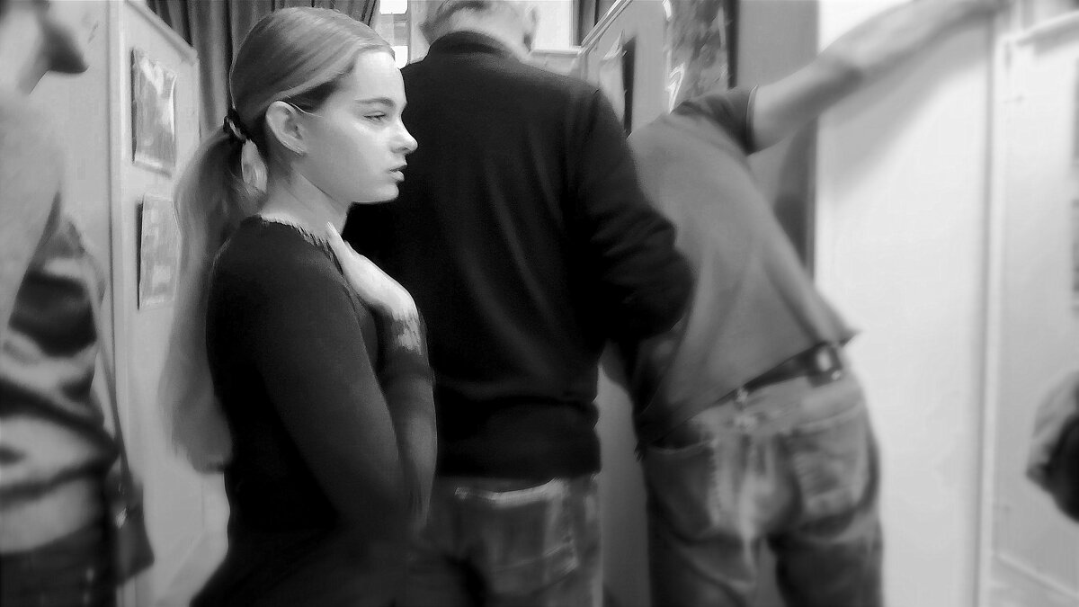 на выставке - Любовь 