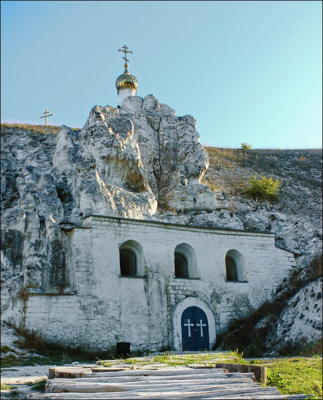 Свято-Успенский Дивногорский мужской монастырь. - Александр. AVG100 ---