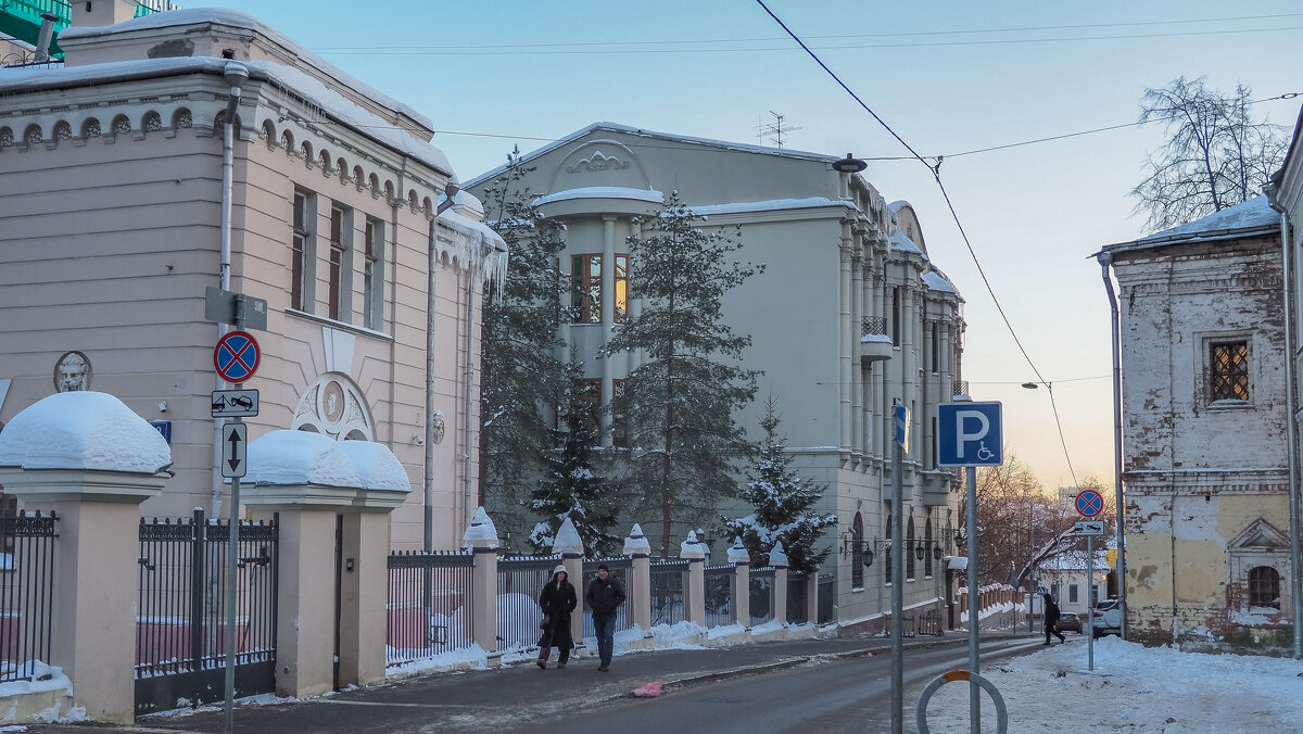 Уголок Москвы - юрий поляков