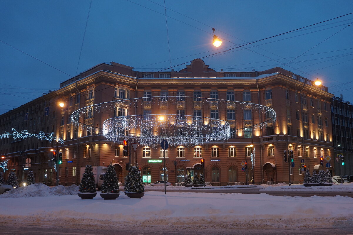 Австрийская площадь - zavitok *