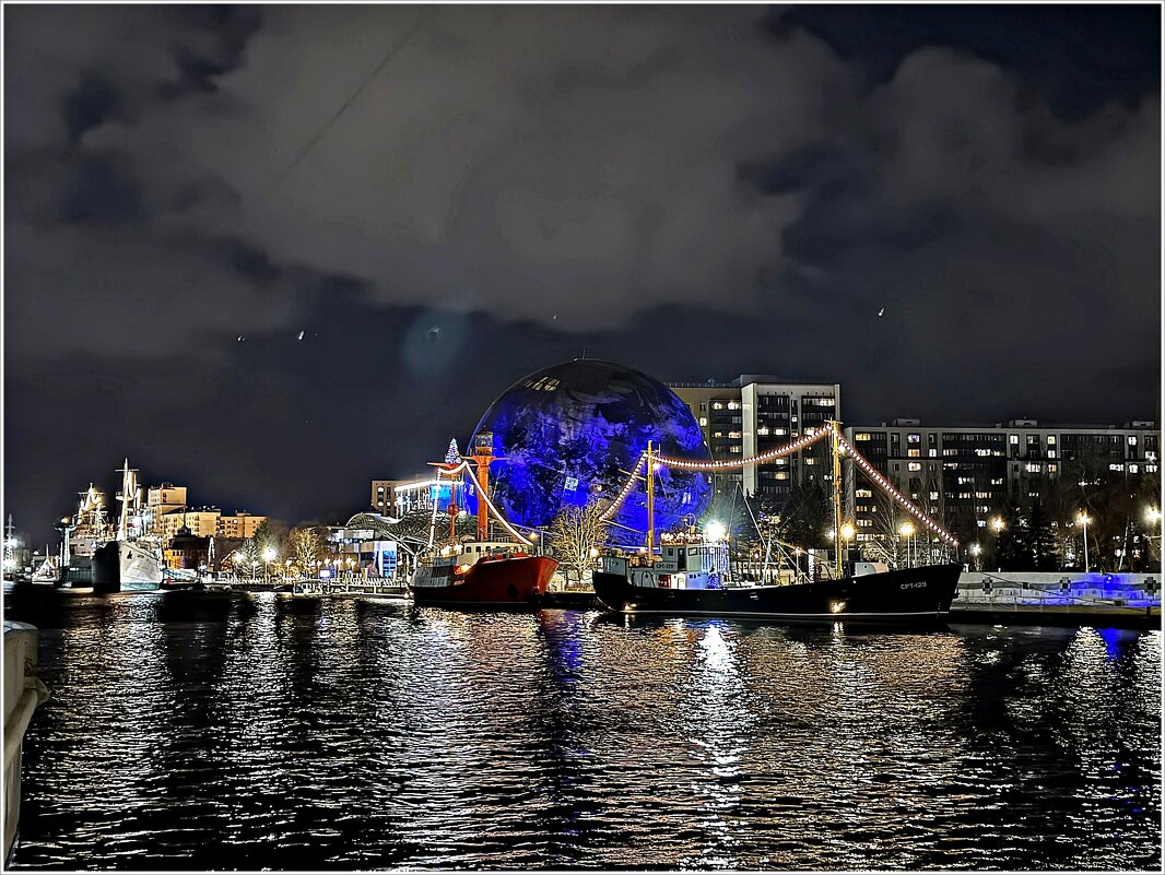 По вечернему городу. - Валерия Комова