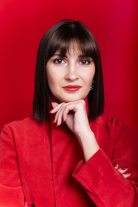 Женский портрет - Юлия Кравченко