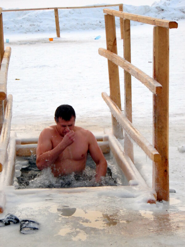 С праздником Крещения! Пусть святая вода омоет душу от тревог, а сердце наполнится светом, миром и - nadyasilyuk Вознюк