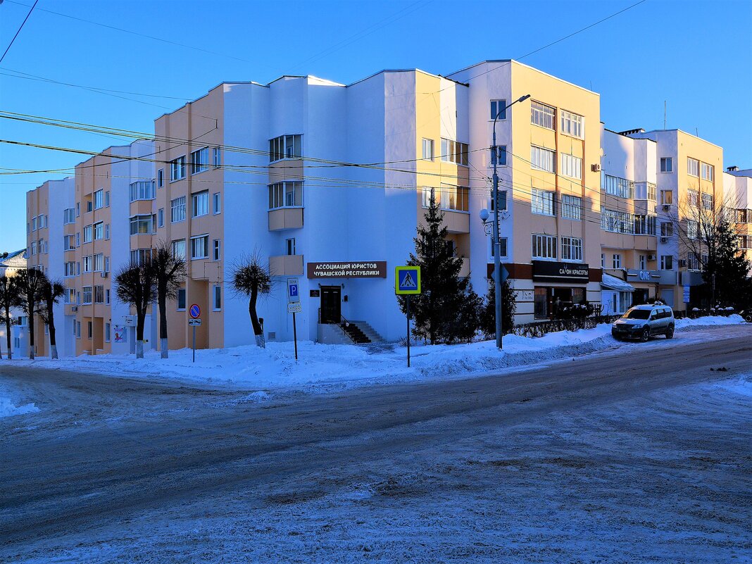 Чебоксары. Дом по ул. Ленинградской 29. - Пётр Чернега