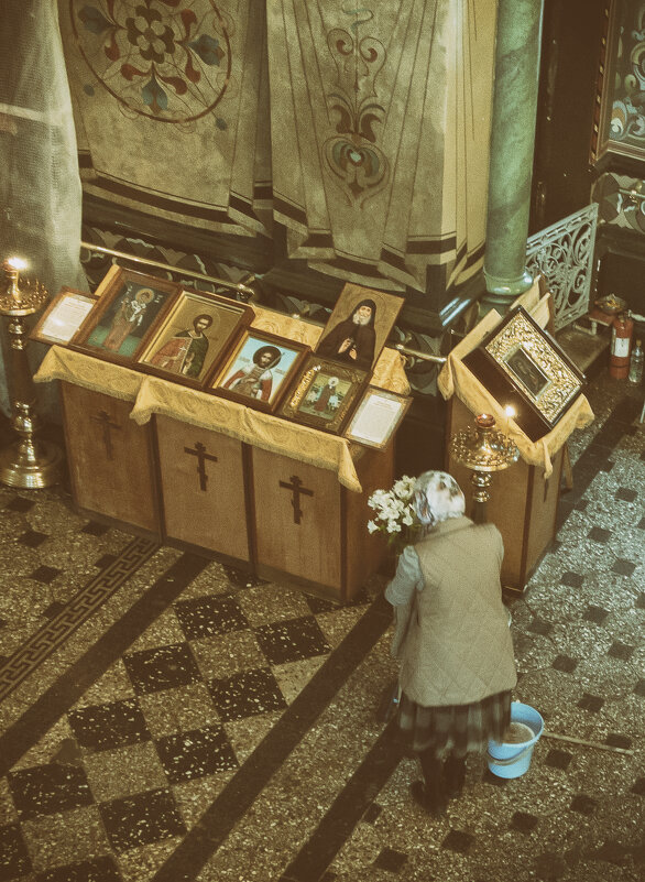 *** - Александр Русинов