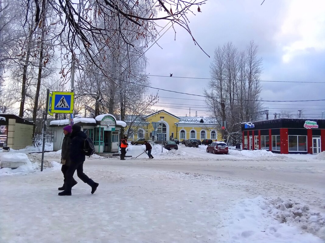 Дворники на месте. Жизнь кипит! - Фотогруппа Весна Дворники на месте. Жизнь кипит! - Фотогруппа Весна
