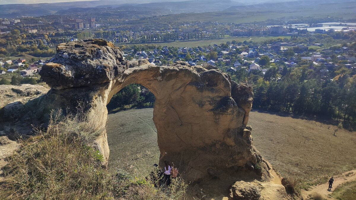 Гора Кольцо в окрестностях Кисловодска - Мариша Гора Кольцо в окрестностях Кисловодска - Мариша