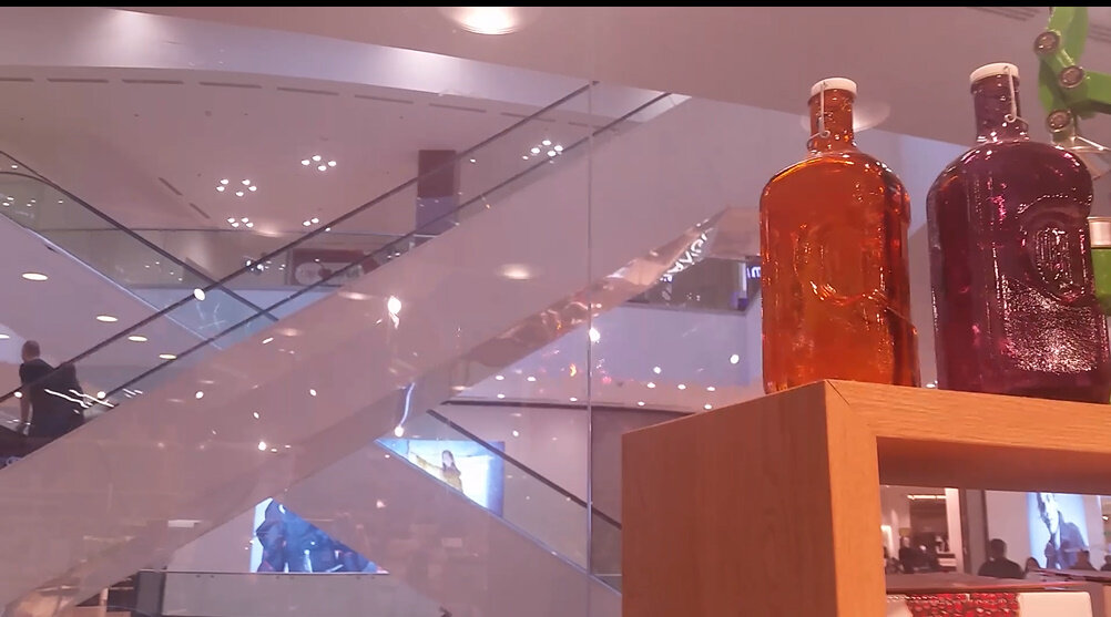 115 (76) - CLOSE WAYS ALL