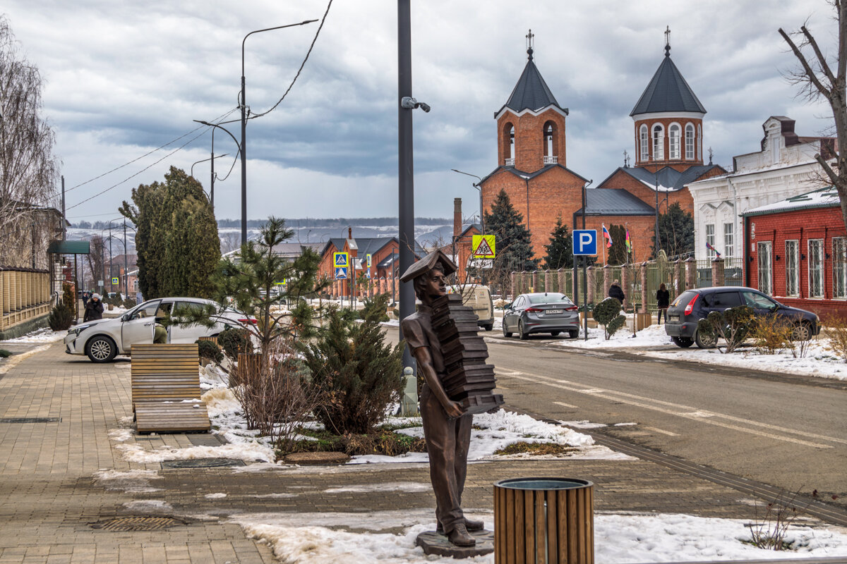 Студент! Сейчас все, что он несет можно положить в карман весом в одну флэшку - Игорь Сикорский