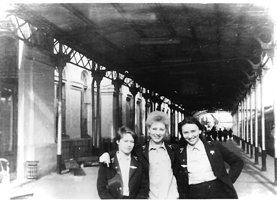 Проводницы поезда Свердловск - Севастополь - peretz 