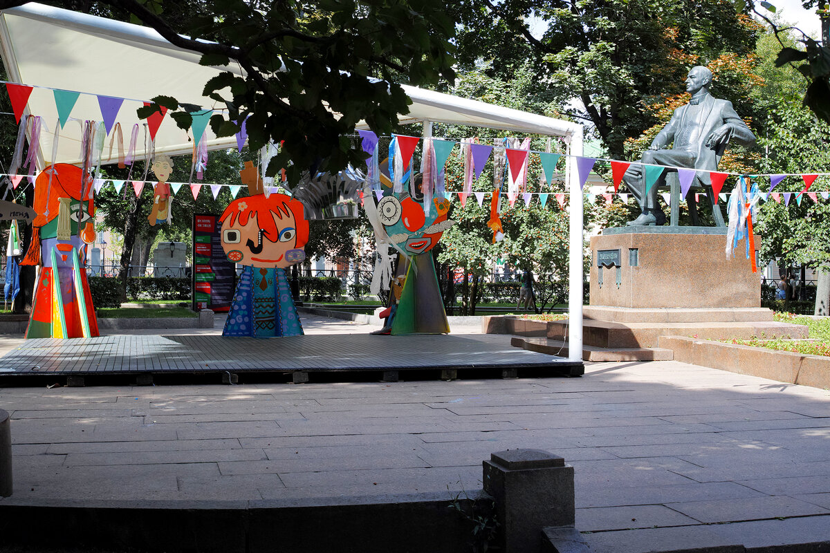 Нарышкинский сквер - Игорь Белоногов