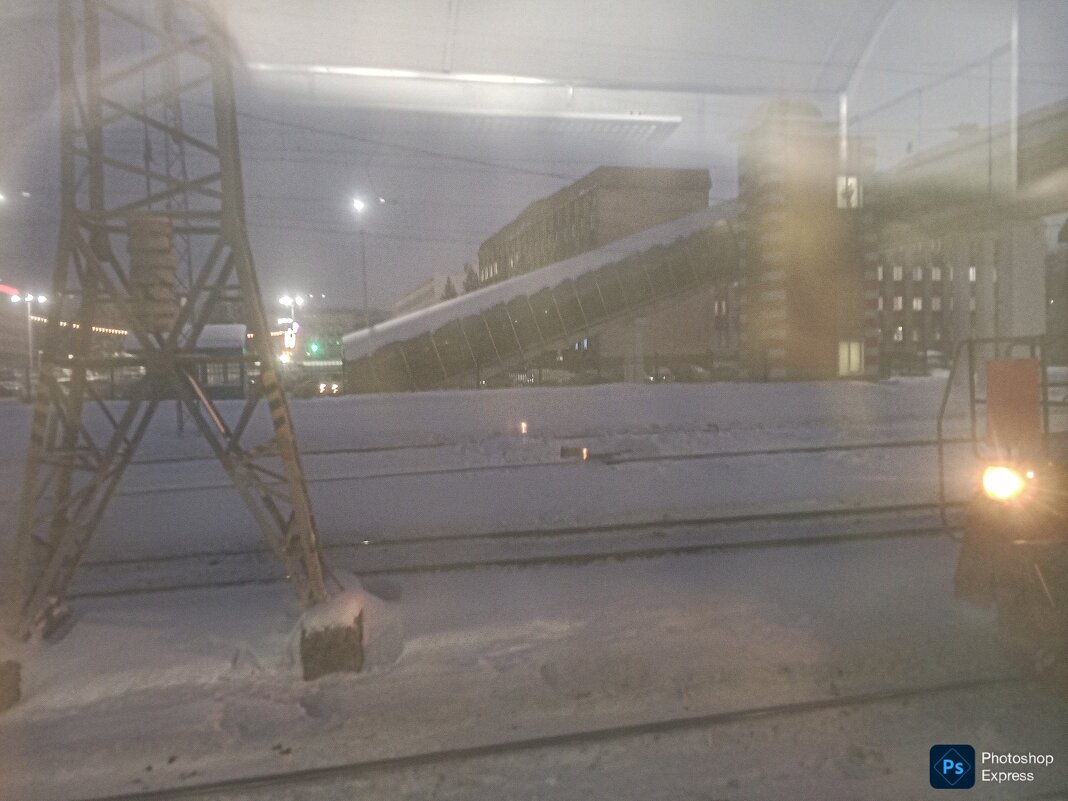 Железнодорожная станция - Юлия Денискина Железнодорожная станция - Юлия Денискина