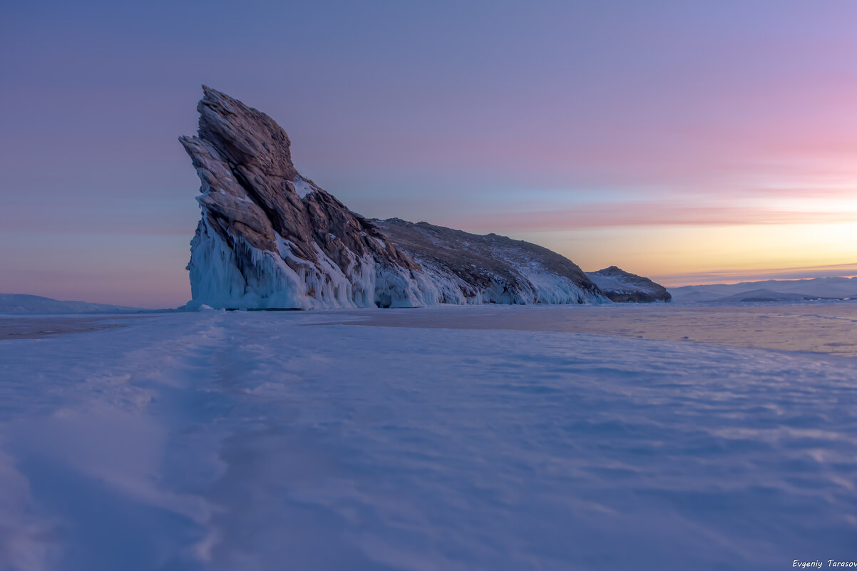 Остров Огой, холодный рассвет - Евгений Тарасов 