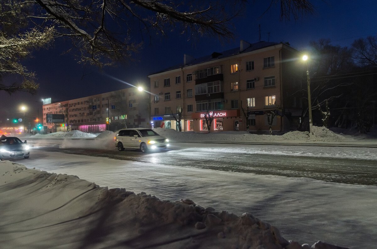 Утром на проспекте Мира - Виктор Иванович Чернюк