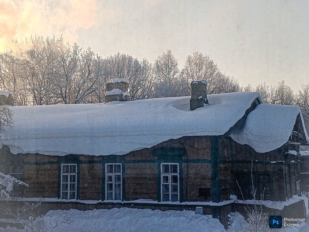 Снег, свисающий с крыши - Юлия Денискина Снег, свисающий с крыши - Юлия Денискина