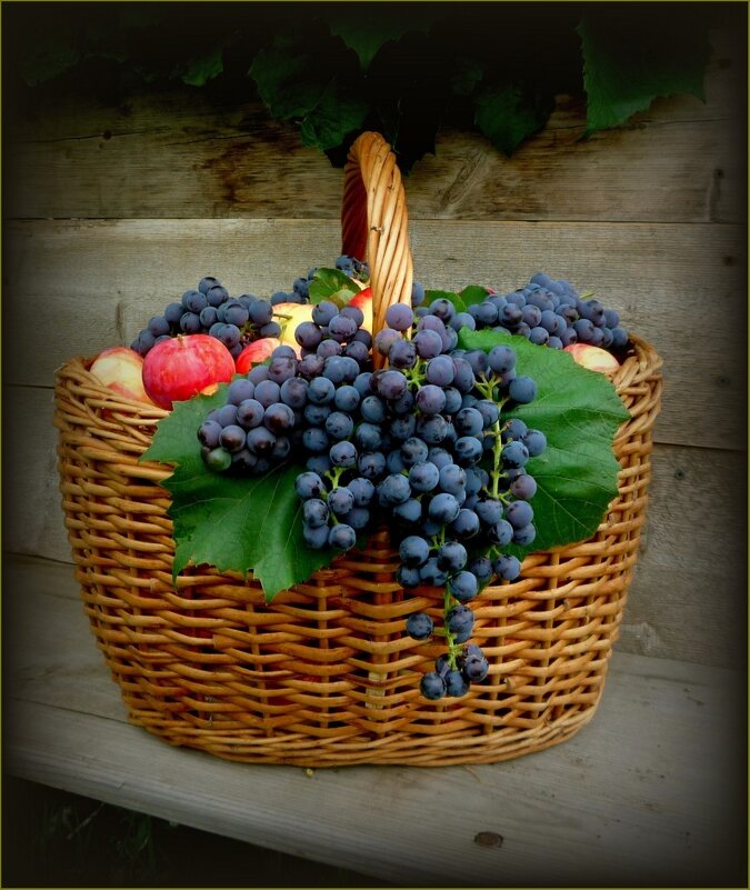 Корзина с фруктами ... - Валентина Надсон