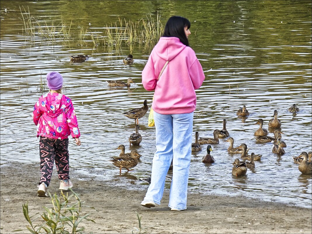 У реки - Валентина *
