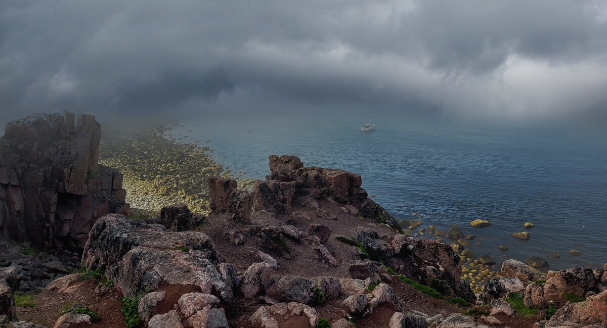 Туман,клубясь завис над Баренцевым морем. - Тамара Бучарская Туман,клубясь завис над Баренцевым морем. - Тамара Бучарская