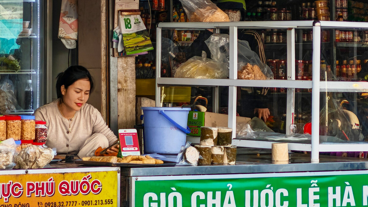 Продавщица - Dmitry i Mary S