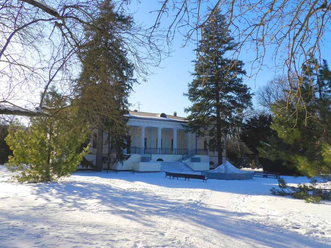 ** - Валентин Семчишин ** - Валентин Семчишин