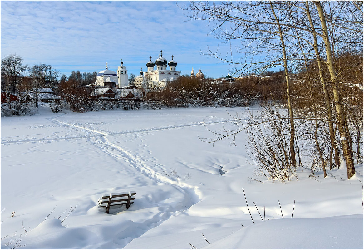 У Трифонова монастыря - Валентин Котляров