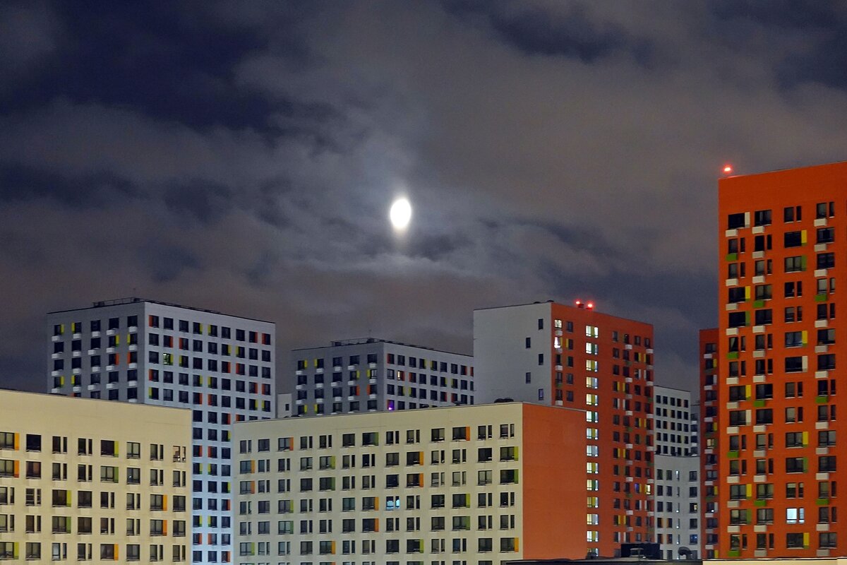 В лунном свете - Валерий Иванович В лунном свете - Валерий Иванович