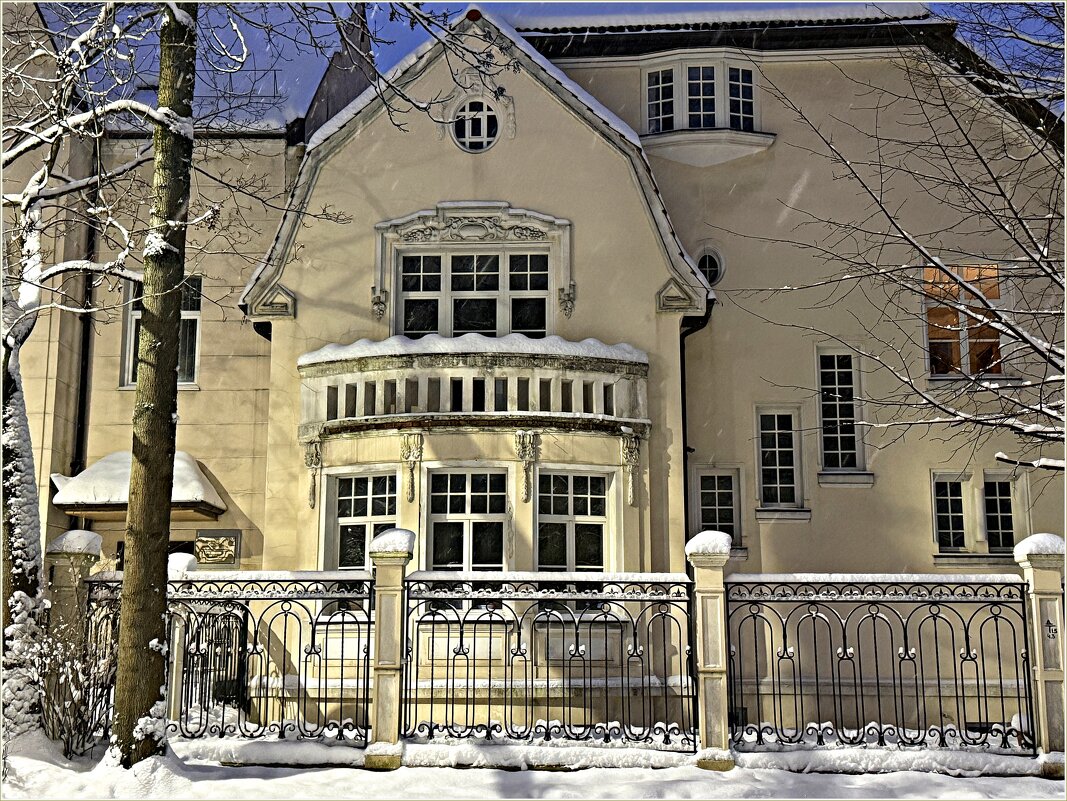 Прогулка по старому городу. - Валерия Комова