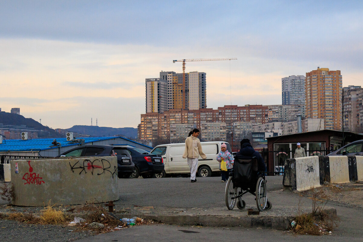 Жизнь на окраине контрастов. - Шурф Сьлядек Жизнь на окраине контрастов. - Шурф Сьлядек