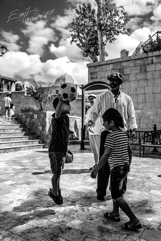 дворовой футбол - Эмиль Иманов дворовой футбол - Эмиль Иманов